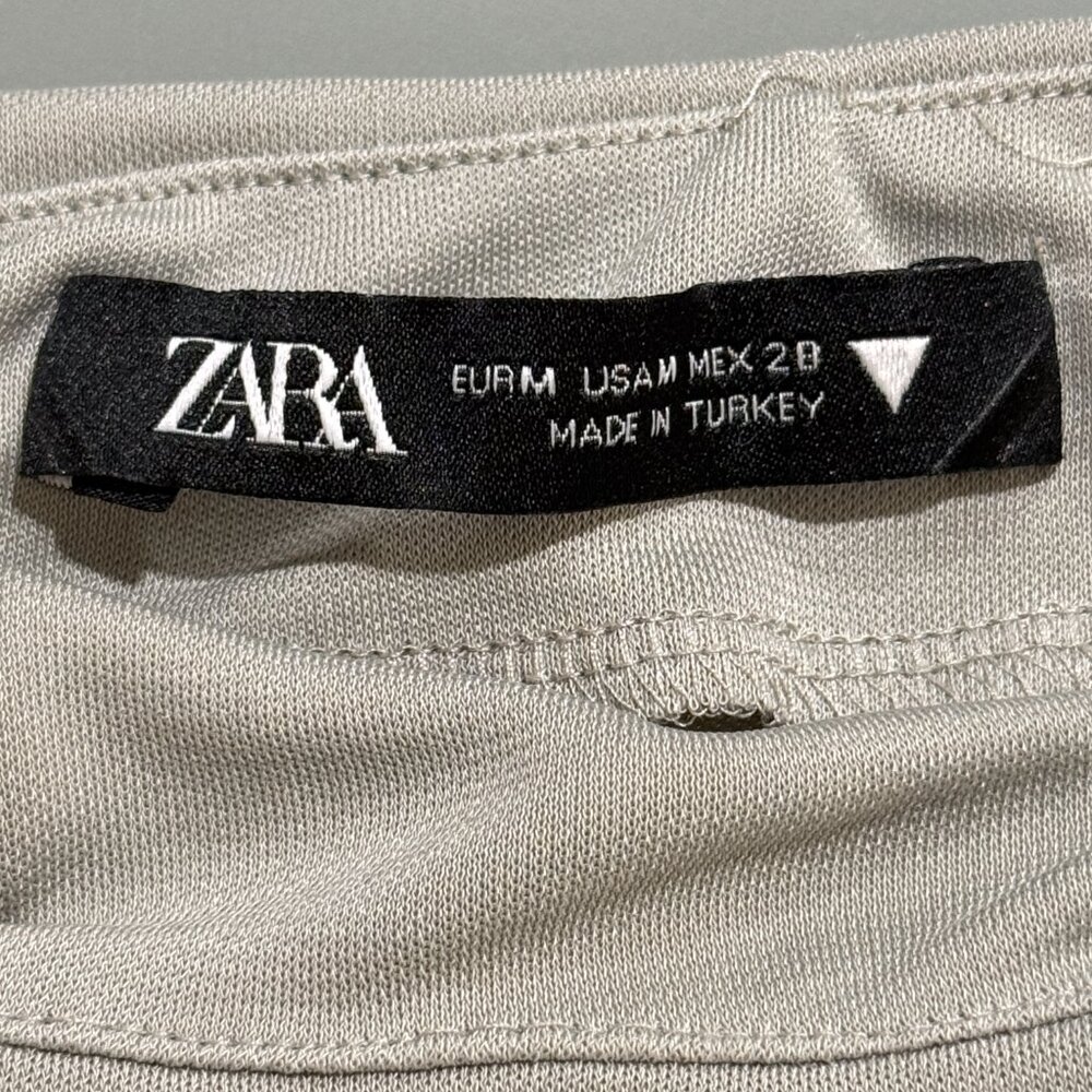 Zara Green Asymmetrical Long Sleeve Blouse - Picture 3 of 4
